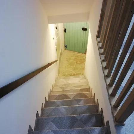 Ana Apartment *