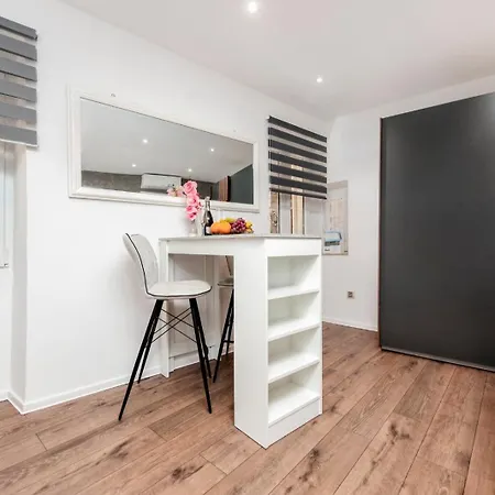 Apartment Ana